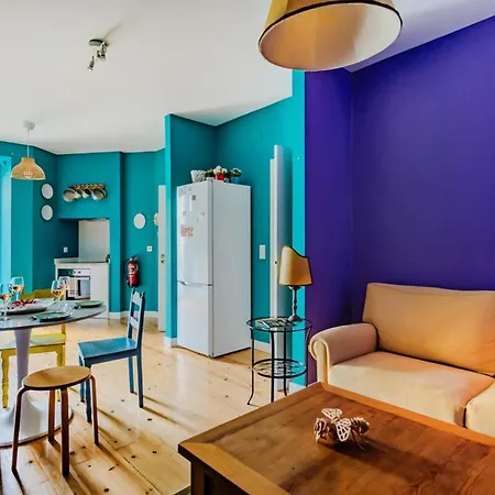 Monica'S Place: A Friends' Inspired Apartment-2